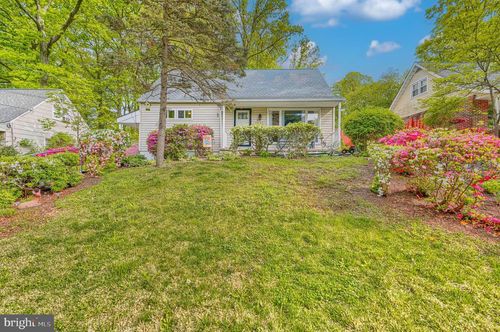 9807 Hilltop Dr, Parkville, MD, 21234-1810 | Card Image