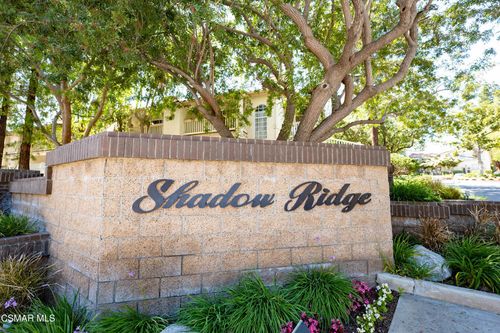 tl308-631 Oak Run Trl, Oak Park, CA, 91377-5618 | Card Image