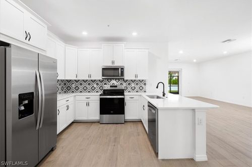 1123 Tranquil Brook Dr, Naples, FL, 34114-9328 | Card Image