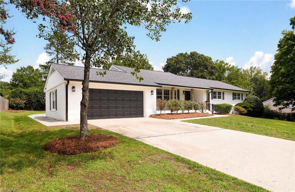 Lyndhurst Dr, High Point, NC 27262