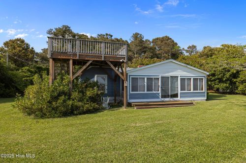 102 Sleepy Point Rd, Gloucester, NC, 28528-9329 | Card Image