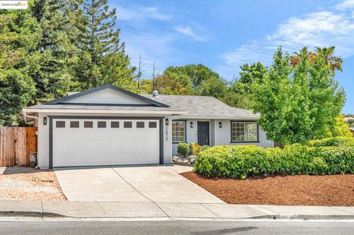 2673 Mendocino Dr, Pinole, CA, 94564-1120 | Card Image