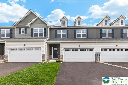 51-105 Timber Trl, Palmer Twp, PA, 18045-8707 | Card Image