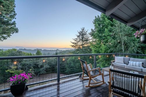 3370 Pharoahs Ln, Sebastopol, CA, 95472-9100 | Card Image