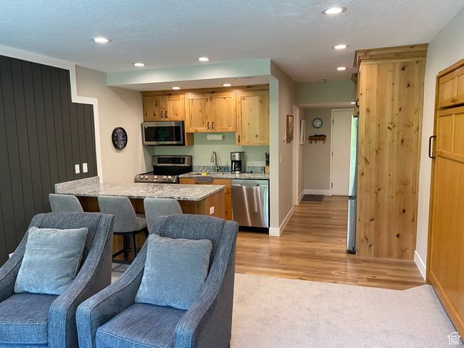 Living to kitchen | Image 6