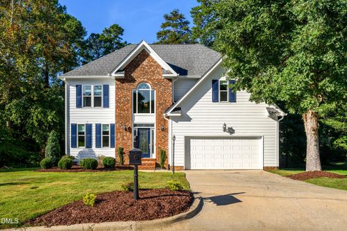 215 Lewiston Ct, Cary, NC, 27513-6025 | Card Image