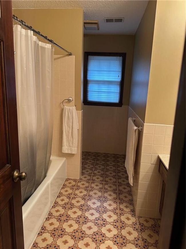 2004 Thunderbird Dr, House other with 4 bedrooms, 4 bathrooms and null parking in Harrisonville MO | Image 51