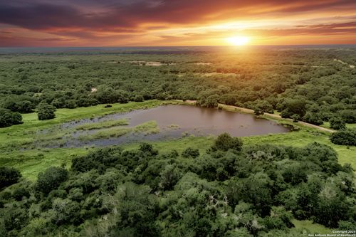 TBD Fm 682, Yoakum, TX, 77995 | Card Image