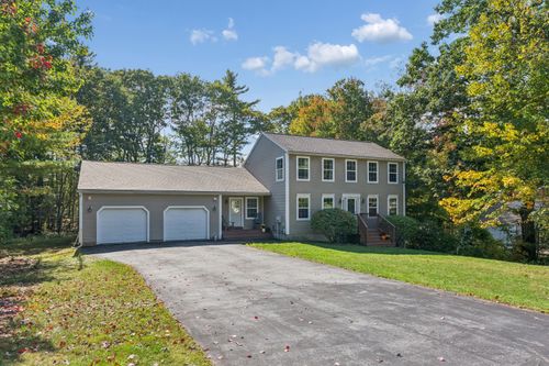 22 Stonewall Way, Westbrook, ME, 04092-3727 | Card Image
