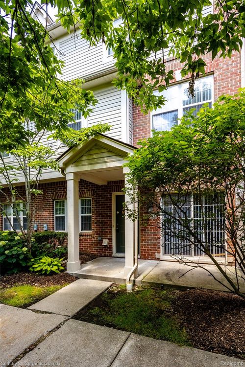 39660 Rockcrest Ln, Northville, MI, 48168-3965 | Card Image