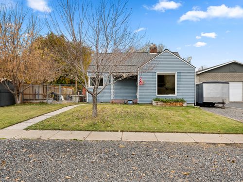 147 N 100 E, Springville, UT, 84663-1331 | Card Image
