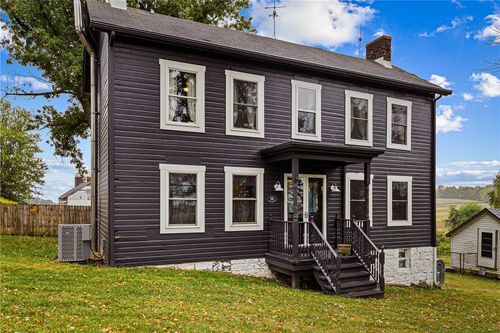 580 Green Valley Rd, Eighty Four, PA, 15330-2523 | Card Image