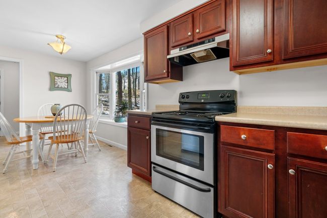 6 Sheldon Rd, House other with 3 bedrooms, 2 bathrooms and null parking in Derry NH | Image 13