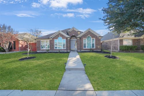 7108 Chateau Dr, Frisco, TX, 75035-6194 | Card Image