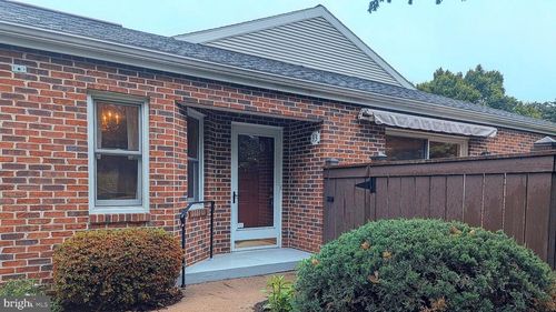 33 Woodland Estate, LEBANON, PA, 17042 | Card Image