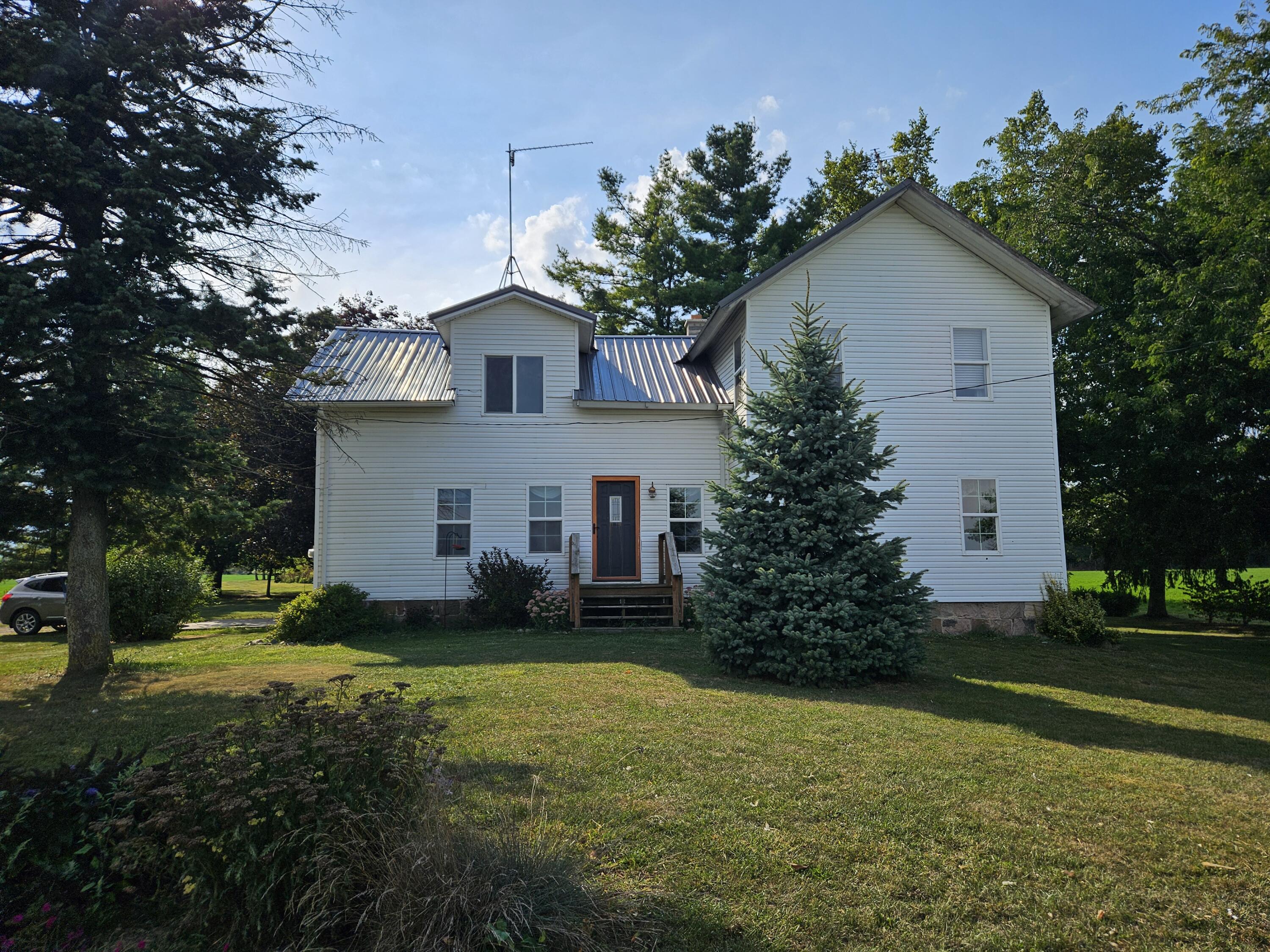 Meridian Rd, Hudson, MI 49247