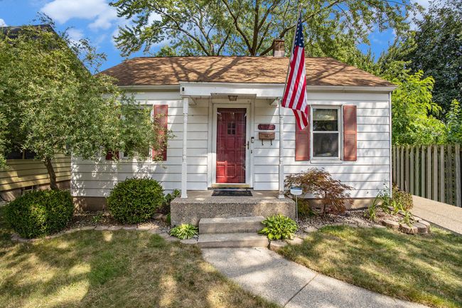 003__42a7744_463 | Image 14