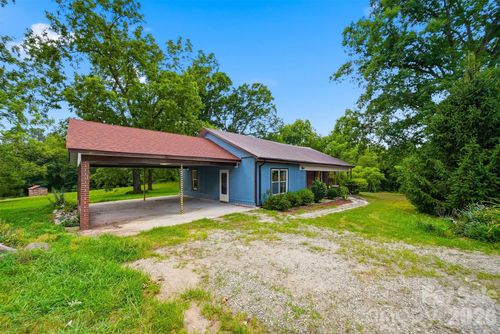 8134 Rhodhiss Rd, Connelly Springs, NC, 28612-7676 | Card Image