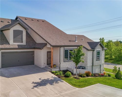 6529 Barth Rd, Shawnee, KS, 66226-3510 | Card Image