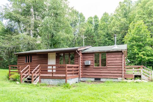 6659 Kendell Town Rd, Ferguson, NC, 28624-8926 | Card Image