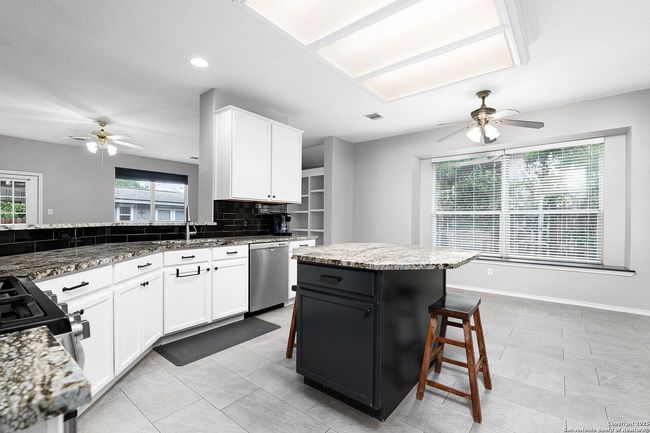 4481 Owl Creek Rd, House other with 4 bedrooms, 4 bathrooms and null parking in Schertz TX | Image 10