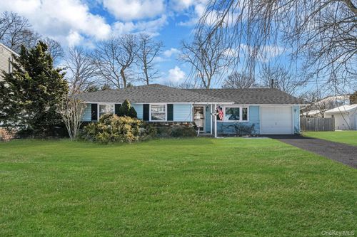 14 Mount Wilson Ave, Farmingville, NY, 11738-2826 | Card Image