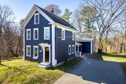 4 Shaw St, Medway, MA, 02053-1502 | Card Image