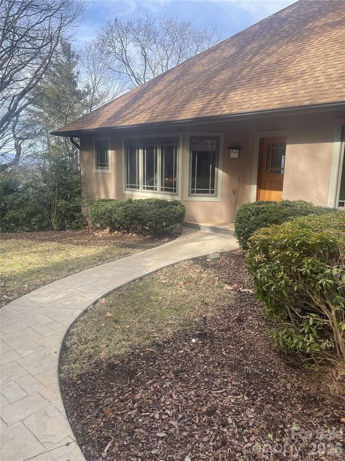 68 Crestwood Rd, Asheville, NC, 28804-3748 | Card Image