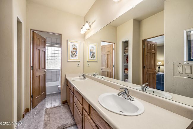 111 E Double Hitch, House other with 5 bedrooms, 6 bathrooms and null parking in Eagle CO | Image 18