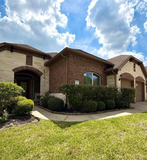107 Jacobs Meadow Dr Drive, Conroe, TX, 77384 | Card Image