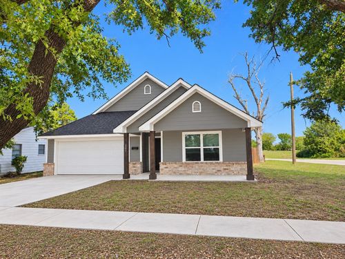 207 E Mccoulskey St, Terrell, TX, 75160-1835 | Card Image