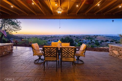 1745 Adelaida Rd, Paso Robles, CA, 93446-8729 | Card Image