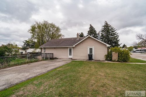 1096 Jefferson Ave, Idaho Falls, ID, 83402-1910 | Card Image