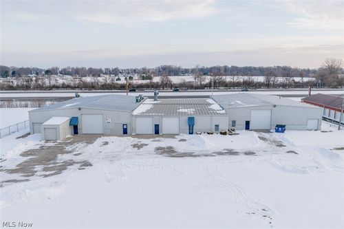 1811 Sawmill Pkwy, Huron, OH, 44839-2234 | Card Image