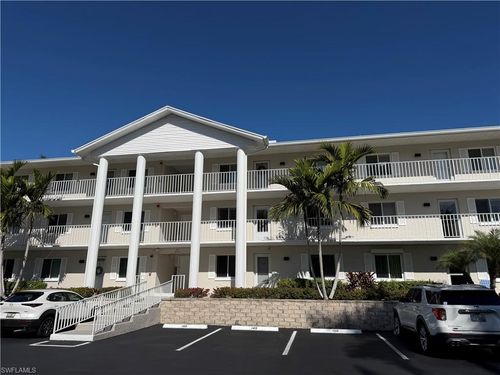 apt-g205-3032 Sandpiper Bay Cir, NAPLES, FL, 34112-5690 | Card Image