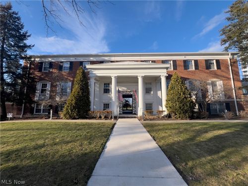 7-19901 Van Aken Boulevard W, Shaker Heights, OH, 44122 | Card Image