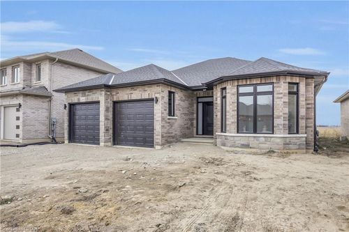 248 Leitch St, Dutton, ON, N0L1J0 | Card Image