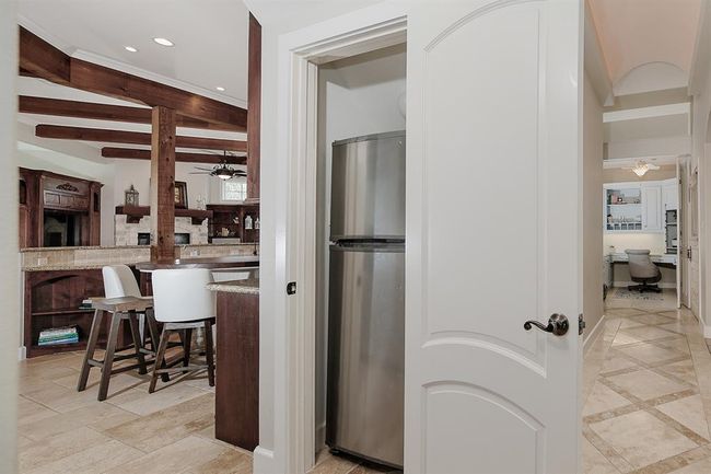28207 E Benders Landing Boulevard, House other with 7 bedrooms, 9 bathrooms and 4 parking in Spring TX | Image 9
