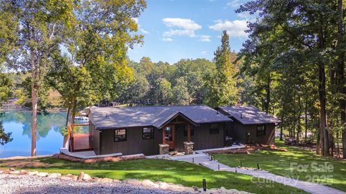 128 Wickford Ln, Mooresville, NC, 28117-6683 | Card Image