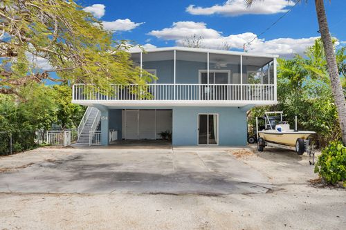 154 Hibiscus St, Tavernier, FL, 33070-2212 | Card Image