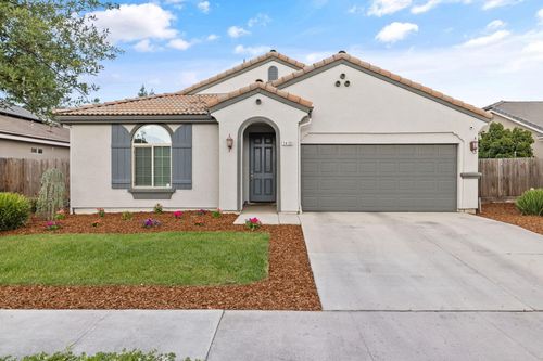 3430 S Kennedy St, Visalia, CA, 93292-1299 | Card Image