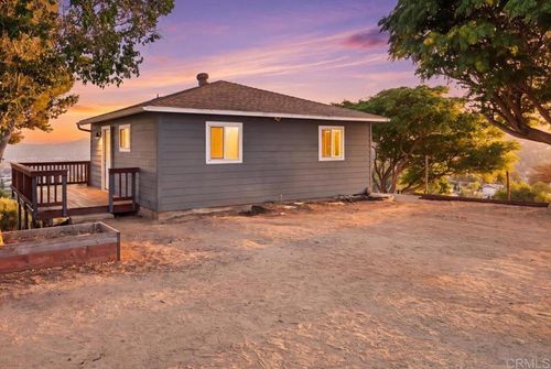 12341 Winter Gardens Dr, Lakeside, CA, 92040-5424 | Card Image