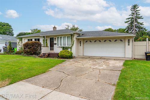 36361 Nitchun St, Clinton Township, MI, 48035-4615 | Card Image