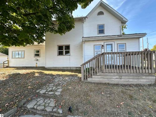 601 Main St, Mecosta, MI, 49332-9685 | Card Image