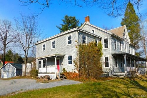 853 Salt Point Tpke, Pleasant Valley, NY, 12569 | Card Image