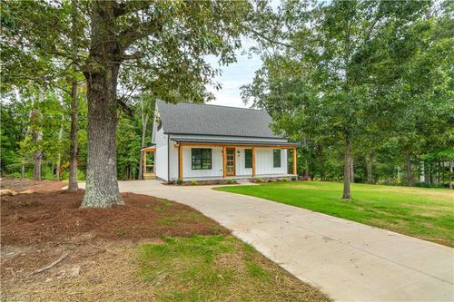 1492 Williams Rd, Lewisville, NC, 27023-8133 | Card Image