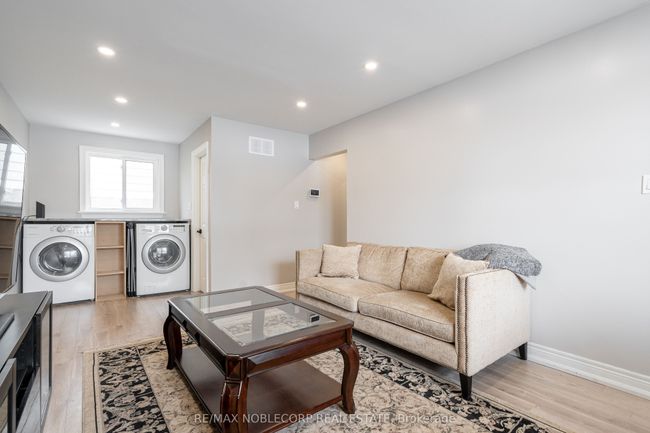 115 William Roe Blvd, House other with 5 bedrooms, 3 bathrooms and 3 parking in Newmarket ON | Image 20