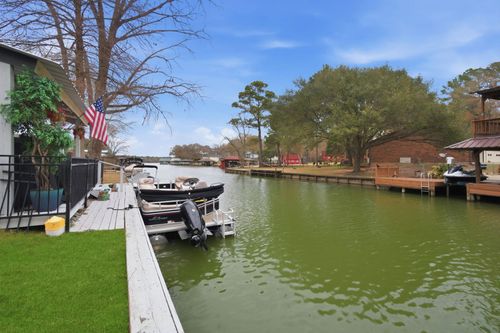 14174 Shadow Bay Dr, Willis, TX, 77318-7405 | Card Image