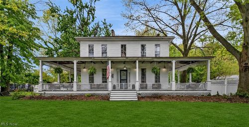 33932 Roberts Rd, Eastlake, OH, 44095-2138 | Card Image