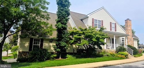 700 Arbor Ln, KENNETT SQUARE, PA, 19348-2592 | Card Image